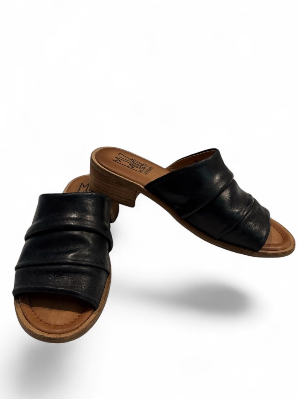 Miz Mooz Mali Black Leather Ruched Slide Sandals 2” block heel SZ. 40, US 9.5